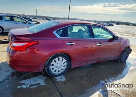 2016 Nissan Altima 2.5 z USA, uszkodzony, nr VIN 1N4AL3AP1GN338034